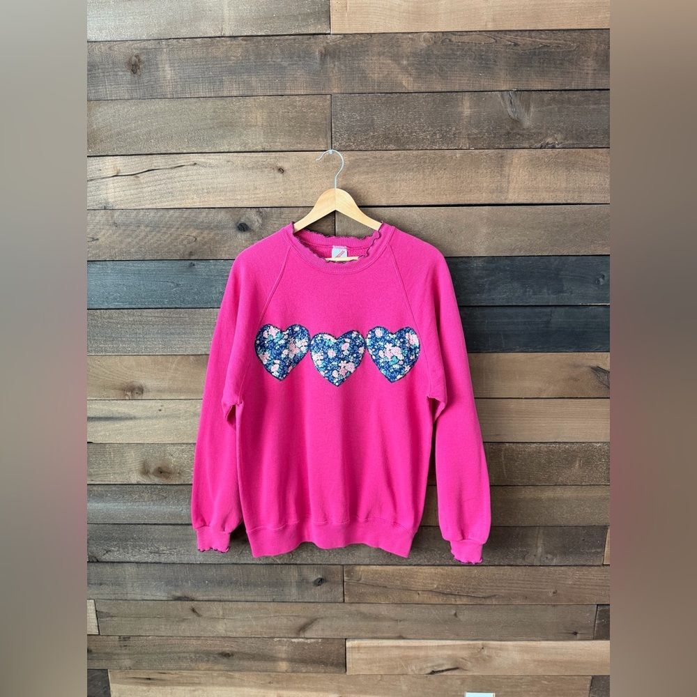 Vintage Handmade Pink Heart Sweatshirt Floral Appliqué Cozy Fleece - Picture 6 of 10